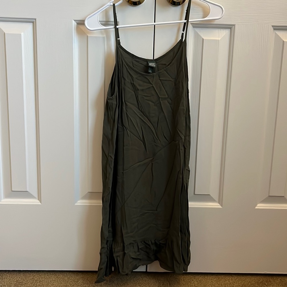Target olive green dress, lightweight material, worn once, size L